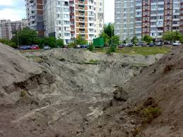В Ужгороді планують призупинити виділення земельних ділянок із прибудинкових територій та зведення на них МАФів