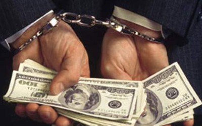 Начальника відділу прокуратури Закарпаття затримали на хабарі в 8 тисяч доларів