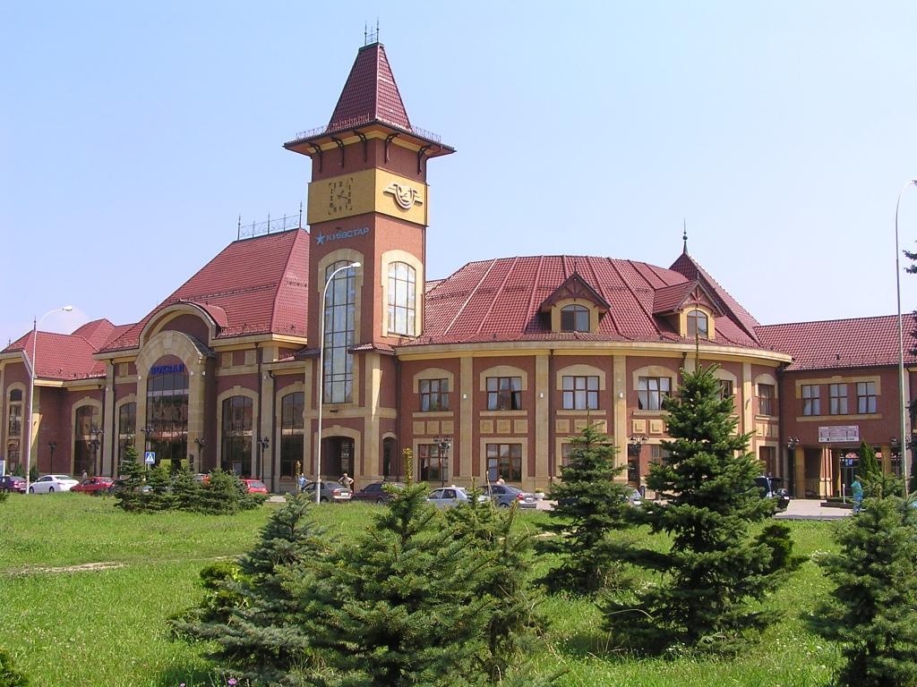 Шлях у Європу, або Історія Ужгородського залізничного вокзалу (ВІДЕО)