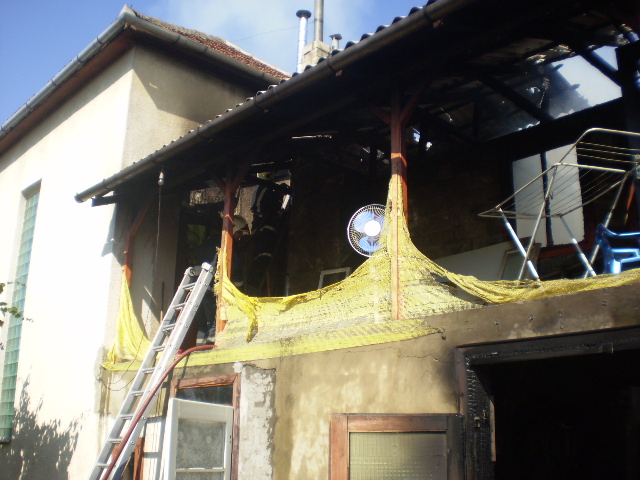 Причиною пожежі в гаражі на Берегівщині імовірно є коротке замкнення електромережі (ФОТО)