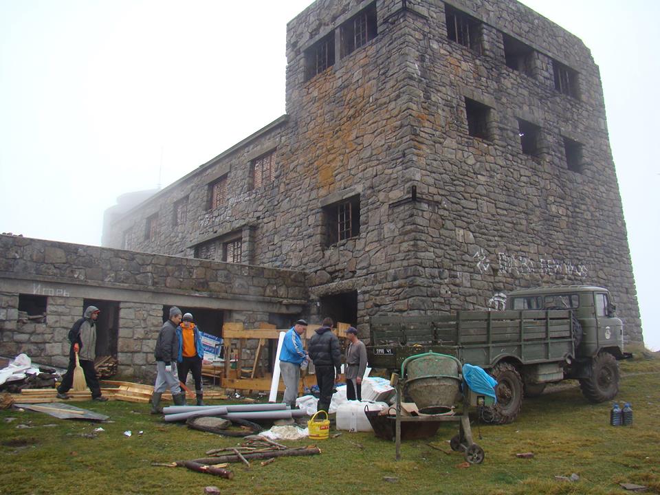 В унікальній обсерваторії на горі Піп Іван облаштували кімнати для високогірного посту рятівників (ФОТО)