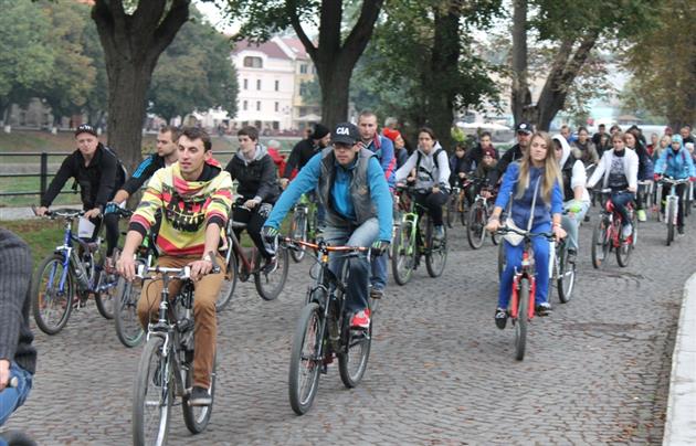В Ужгороді велосипедним заїздом Sweater RIDE закрили цьогорічний велосезон (ФОТО, ВІДЕО)