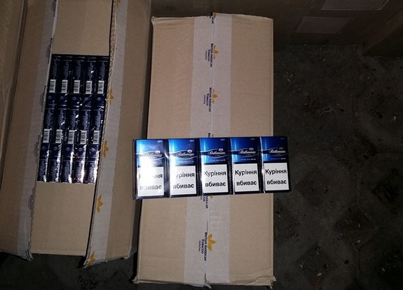 У Берегові вилучили сигарети з підробленими акцизними марками вартістю у 600 тис грн (ФОТО)