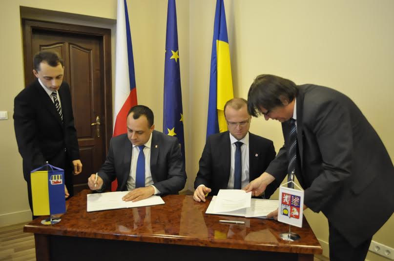 Депутати Закарпатської облради схвалили меморандум про співпрацю з Пардубіцьким краєм Чехії