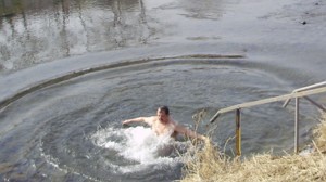 Сьогодні в Ужгороді "моржі" відкриють зимовий сезон купання