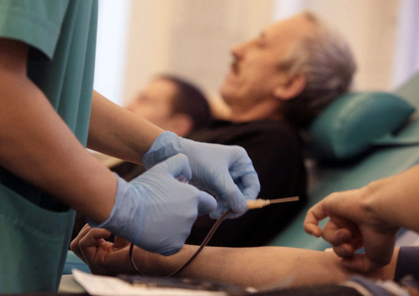 Медичні установи Закарпаття допомагатимуть бійцям АТО донорською кров