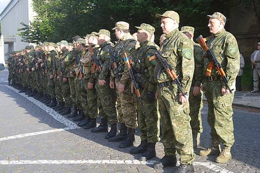 Півсотні міліціонерів із Закарпаття вирушили на заміну колегам у зону АТО (ФОТО)