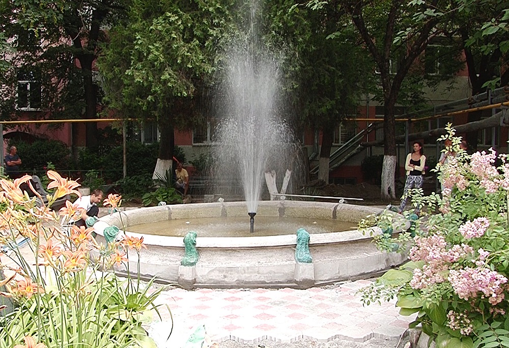 В Ужгороді відновили фонтан, що не працював 21 рік (ФОТО, ВІДЕО)