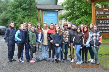 Львівські студенти у рамках проекту ЄС вивчають дерев