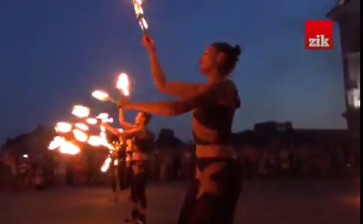 У центрі Ужгорода відбувся фестиваль вогню (ВІДЕО)
