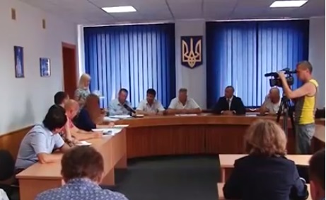 В Ужгороді суд за заявою активістів заборонив укладати угоди з підприємствами, якими планували замінити ЖРЕРи (ДОКУМЕНТ)