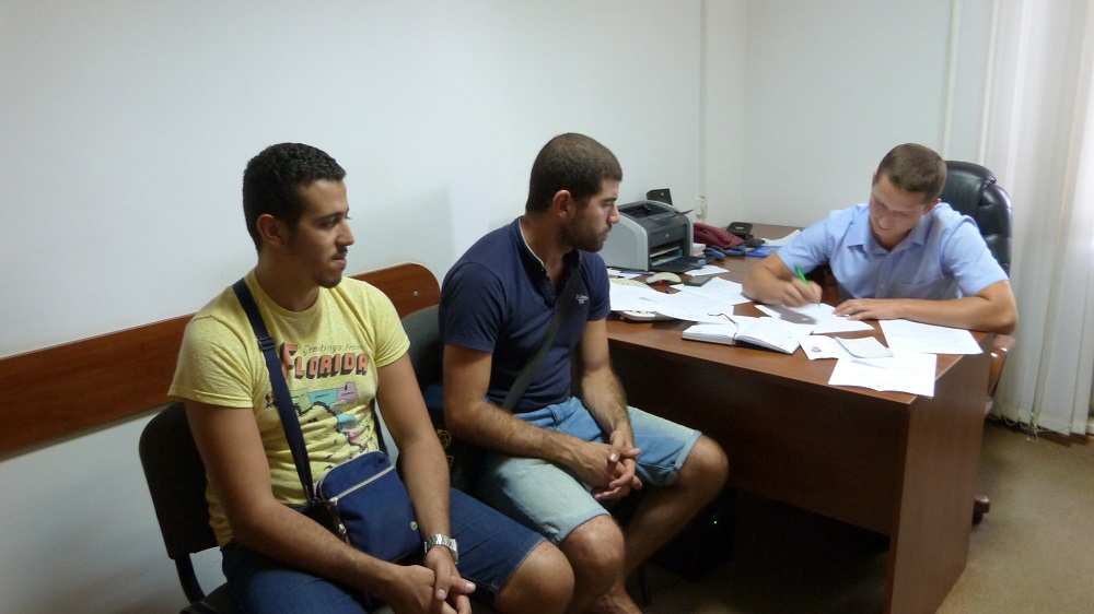 В Ужгороді на автовокзалі виявили двох мароканців без права перебування в Україні