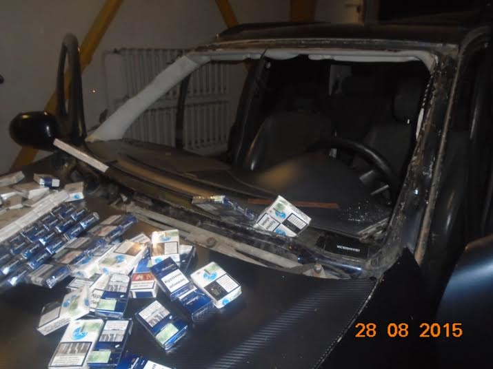 Через тютюнову контрабанду на 2 тис грн українка залишила Mercedes-Benz за понад 90 тис грн на Закарпатській митниці (ФОТО)