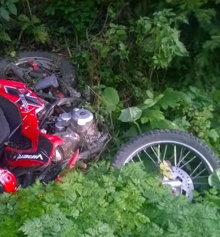 На Міжгірщині, врізавшись в дерево, загинув 25-річний водій мотоцикла