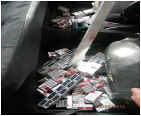 На Закарпатті службовий собака знайшов у автівці 200 пачок контрабандних сигарет (ФОТО)