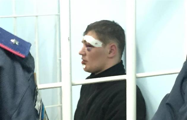 У помешканні батьків одного з бійців ПС, якого судять в Ужгороді, проводять обшук. Судді заявлено відвід