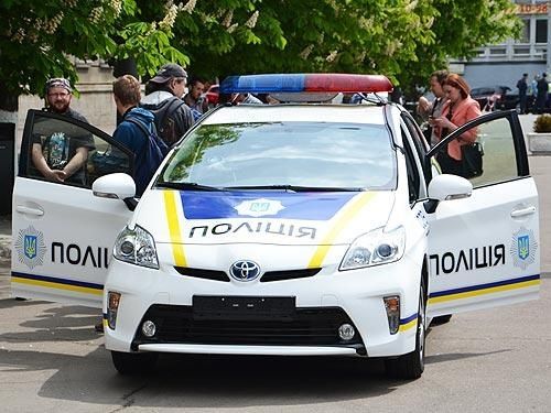 В Ужгороді патрульний із пострілами затримував п'яного, який з товаришами перед цим утікав на авто