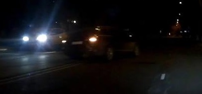 Розбита Audi A6 в Ужгороді стояла посеред вулиці з 3.30 ночі, але поліція виявила її лише зранку?