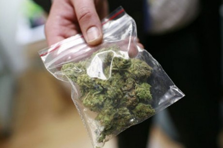 У двох жителів Хустщини вилучили 80 грамів марихуани