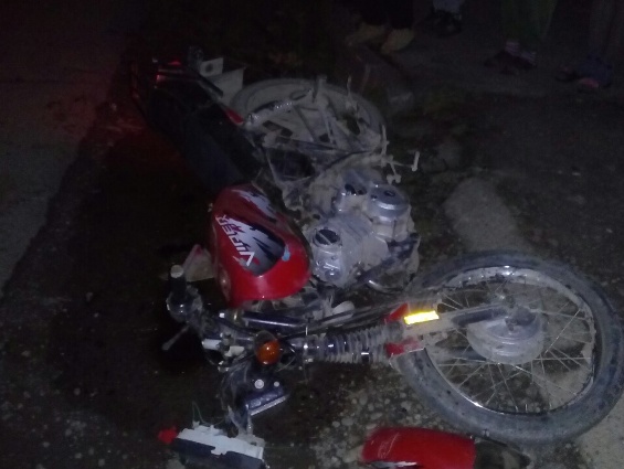 У Королеві на Виноградівщині водій Opel Astra збив мотоцикліста і втік, полишивши його на дорозі (ФОТО)