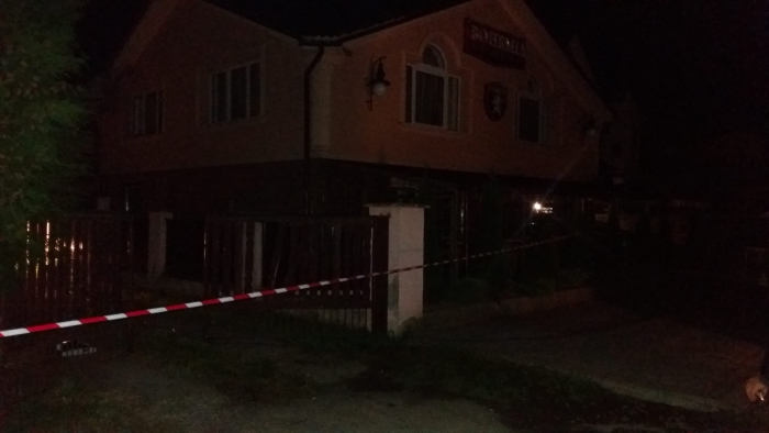 Біля ресторану в Сваляві, в який раніше стріляли з гранатомету, знайшли гранату