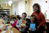 Школярі в Ужгороді виготовляли "валентинки" для ровесників на Сході