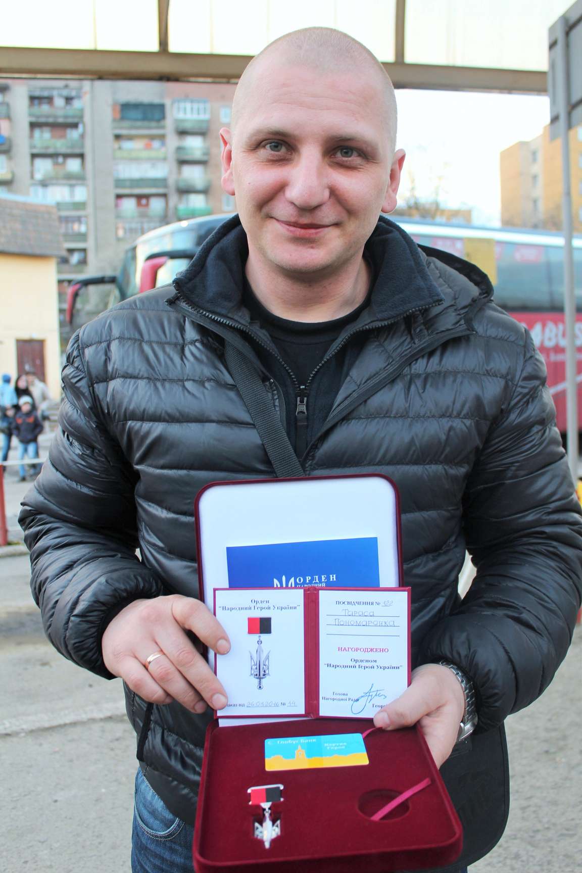 Боєць з Ужгорода отримав "Народного героя" за захоплений ворожий танк (ФОТО)
