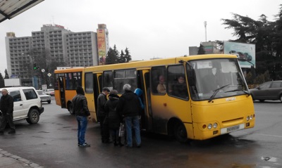 В Ужгороді пасажирів возитимуть родичі мера та корупціонер