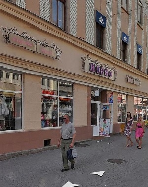 У справі рейдерського захоплення магазину "Корзо" в Ужгороді судді ‎Павліченко‬ і ‪‎Бондаренко‬ взяли самовідвід