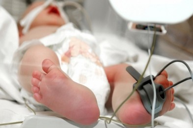 На Закарпатті 4-місячне немовля із ромської сім'ї опинилося в лікарні із переломом кісток черепа