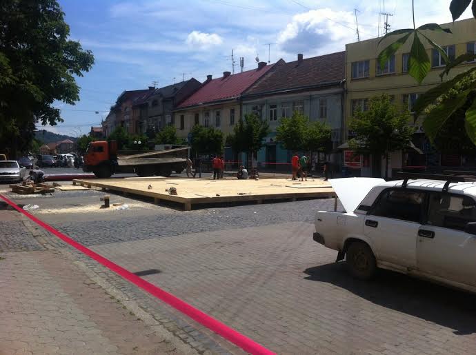 До Параду випускників у Мукачеві перекриють кілька вулиць (ФОТО)