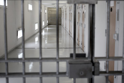 До 10 років тюрми загрожує мукачівцю, котрий намагався передати наркотики ув`язненому