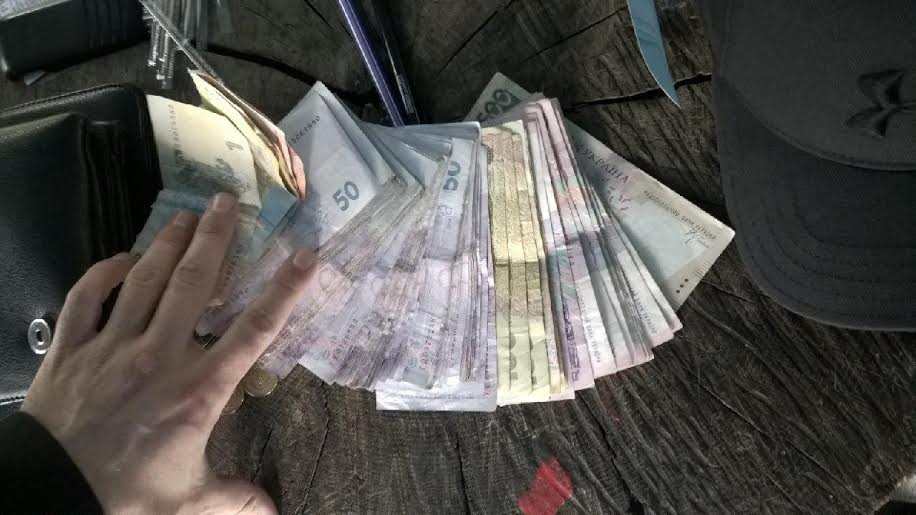 Двоє закарпатських грабіжників можуть опинитись за гратами через 2 тис гривень (ФОТО, ВІДЕО)