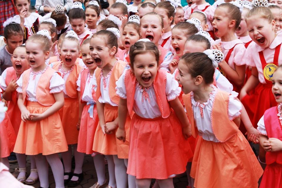 В Ужгороді нарешті відбувся танцювальний флеш-моб (ФОТО)