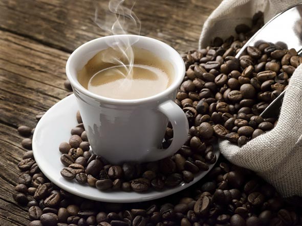 На першому фестивалі кави в Ужгороді гості зможуть самостійно обсмажити кавові зерна і приготувати з них каву