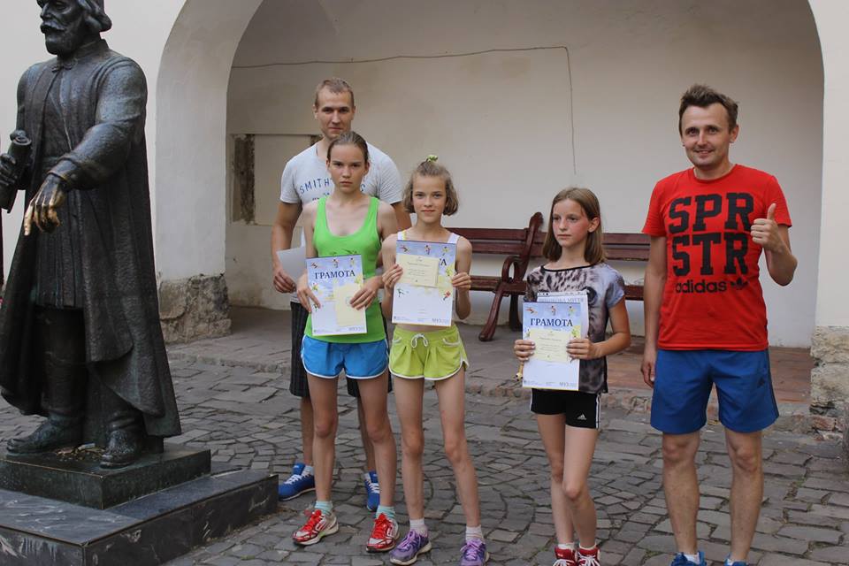 У Мукачеві відбулися традиційні змагання з гірського бігу "Паланкова Миля" (ФОТО)