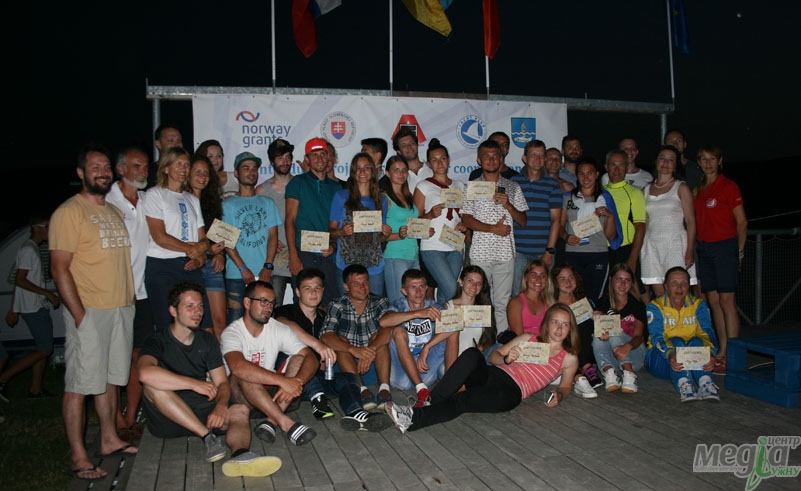 Студенти УжНУ впродовж тижня вчилися водних видів спорту на озері Домаша в Словаччині 