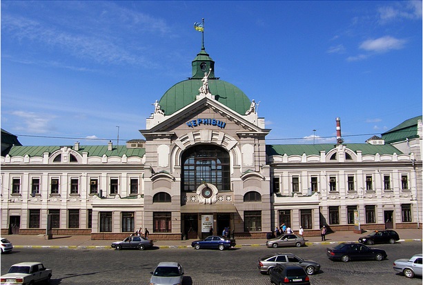 Жителі Чернівців петицією просять відновити рух поїзда "Чернівці-Ужгород"
