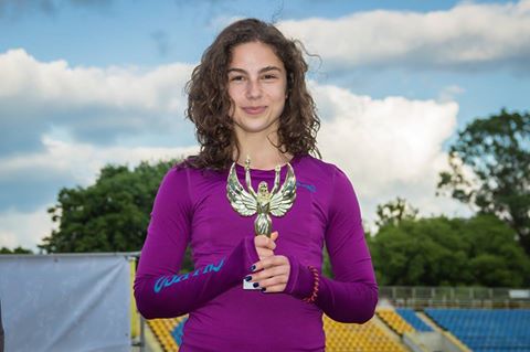 Закарпатка стала чемпіонкою України серед юніорів у стрибках в довжину (ФОТО)