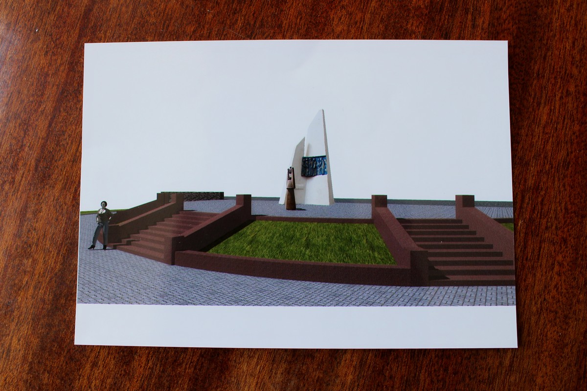 В Ужгороді нагородили переможців конкурсу на спорудження пам’ятника 
полеглим героям АТО (ФОТО)