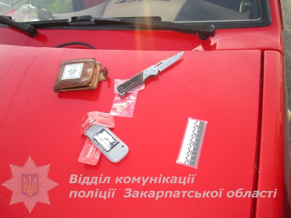 В авто жителя Великого Бичкова знайшли гранату РГД-5, нунчаки та наркотики (ФОТО)