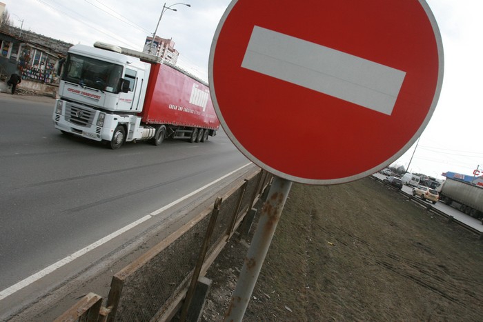 В Ужгороді готують "денну" заборону пересування дорогами міста для великогабаритного транспорту 