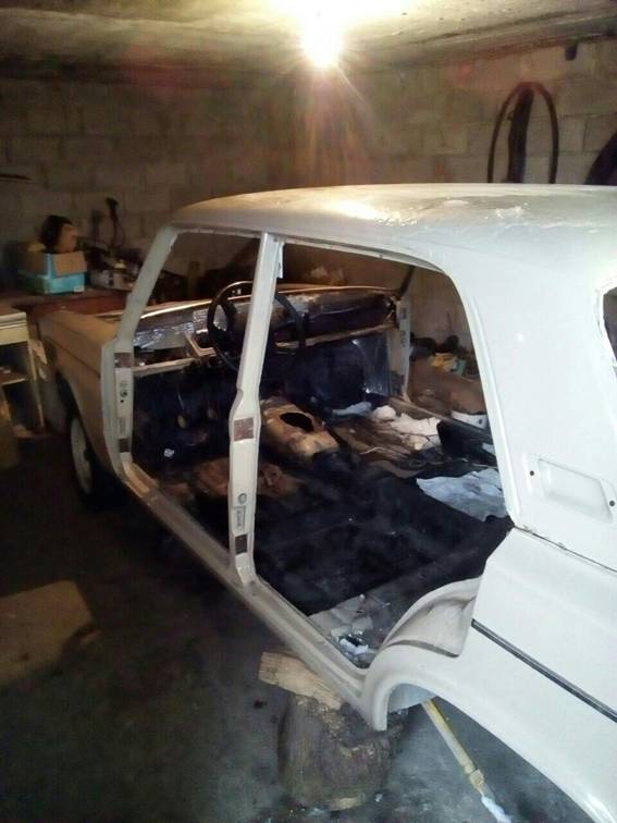 На Закарпатті знешкодили злочинну групу, що "спеціалізувалася" на викраденні автівок та крадіжок із них (ФОТО)