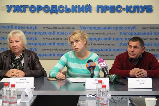 Ужгородські підприємці судитимуться з міськрадою за павільйони на автобусних зупинках