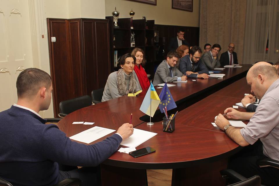 У Мукачеві побувала делегація посольств країн ЄС (ФОТО)