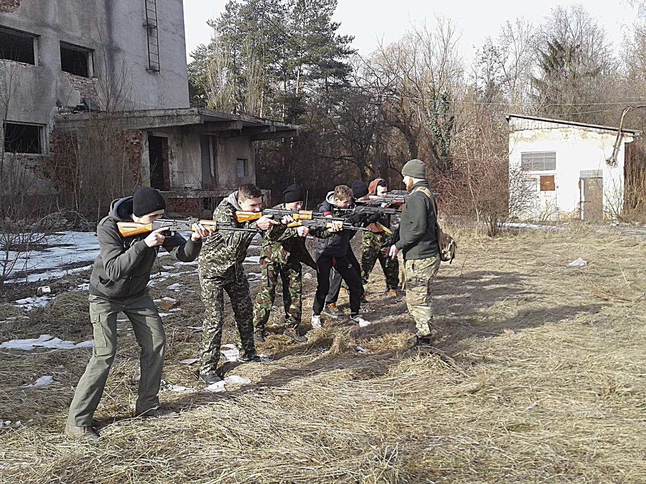 В Ужгороді відбувся вишкіл для юних прихильників "Карпатської Січі "(ФОТО)