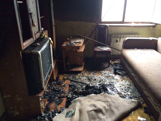 В Ужгороді необережне паління призвело до пожежі у квартирі (ФОТО)
