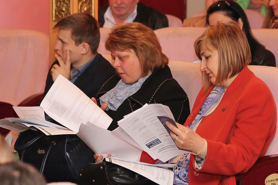 У Мукачеві в рамках Всеукраїнського туру "ЗміниТИ" влаштували публічне обговорення ключових проблем (ФОТОГ)