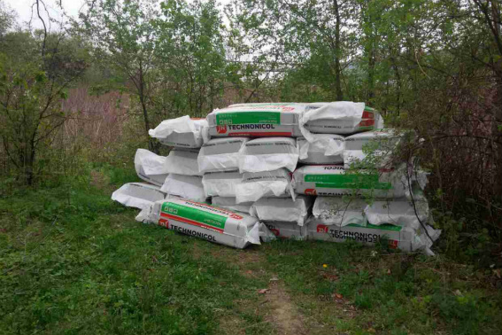 У Мукачеві затримали чоловіка, що вкрав зі складу 80 упаковок мінвати на 14 тис грн