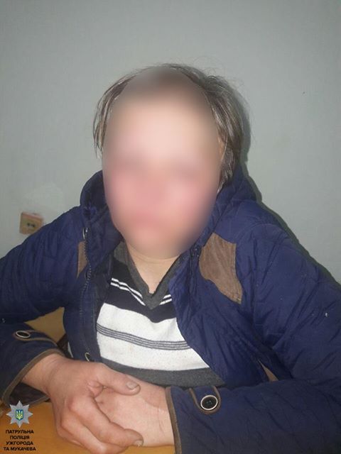В Ужгороді п'яну жінку, що вчиняла психологічне насильство над чоловіком, вгамовували кайданками (ФОТО)